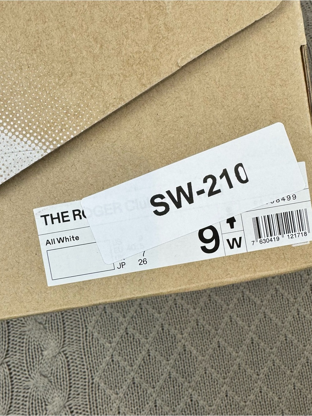 On Running The Roger All-White High-Top Sneakers Womens 9 - Picture 9 of 10